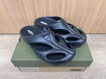 [새상품 미사용] KEEN 샨티 Black/Dawn Blue 블랙 샌들