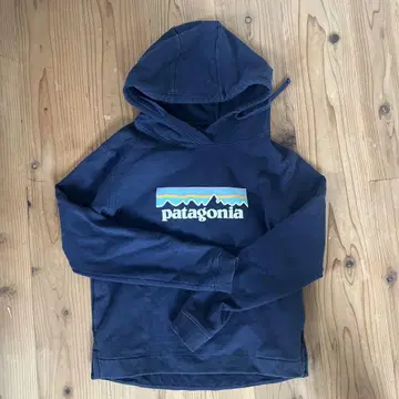 patagonia 네이비 후드티 S 사이즈