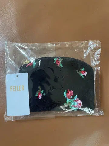 미사용 새상품 FEILER 꽃무늬 파우치 블랙
