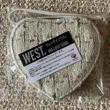 WEST. BIG LOVE SONG 하트 모양 파우치