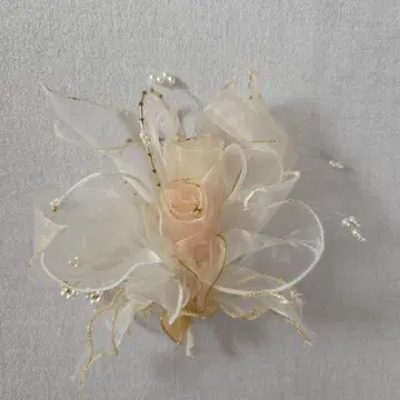 브로치 코사지
