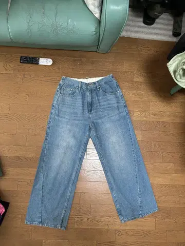라이트 블루 와이드 레그 데님