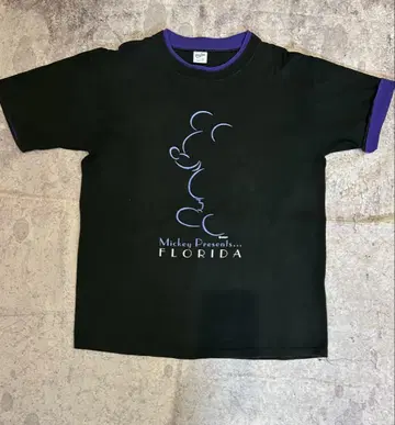 90's Disney shadow Mickey T-shirt sizeXL