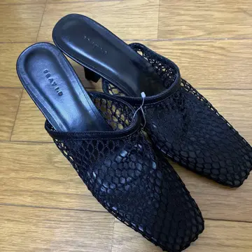 프레이 아이디 블랙 메쉬 뮬 38