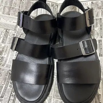 Dr.Martens GRYPHON 샌들 25cm