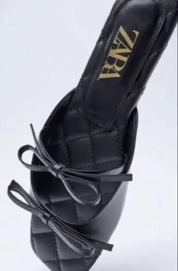 ZARA 더블 리본 퀼팅 플랫 샌들 24 미사용 새상품