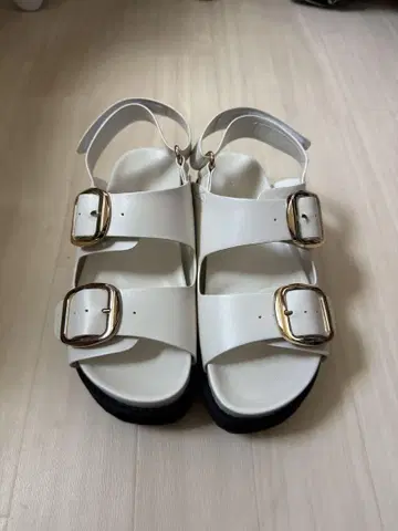 PECHINCHAR 샌들