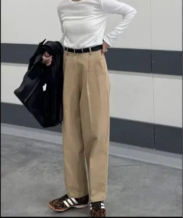 치노 팬츠 벨트 코튼 턱 팬츠 베이지 팬츠 M