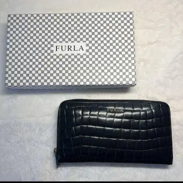 FURLA 크로커다일 가죽 장지갑