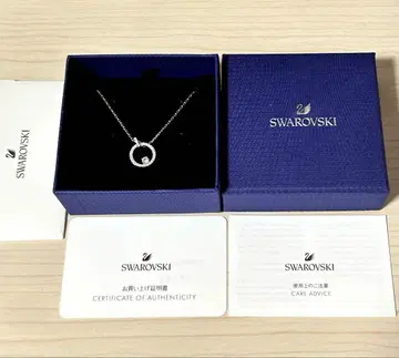 Swarovski Creativity 펜던트 목걸이 (정품 박스 포함)
