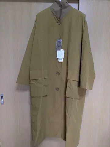 유니클로 JW Anderson 콜라보 롱 코트+ S 카키