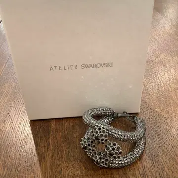 ATELIER SWAROVSKI 아틀리에 스와로브스키 팔찌
