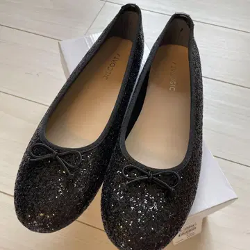 글리터 라메 블랙 펌프스 LL 사이즈