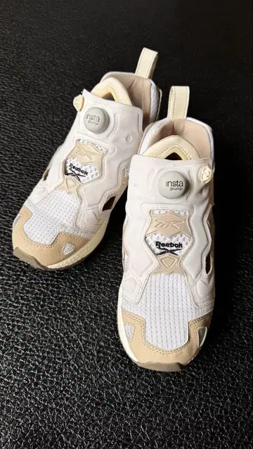 Reebok Instapump Fury 화이트/베이지