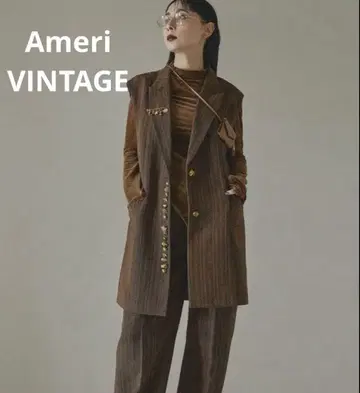 AmeriVINTAGE UND MANY MOTIF BUTTON VEST