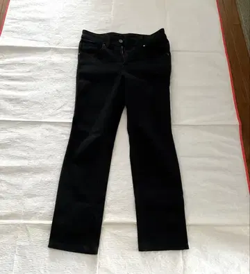 에드윈 여성용 블랙 스트레이트 데님