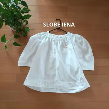 [ SLOBE IENA ] 벌룬 슬리브의 새하얀 상의