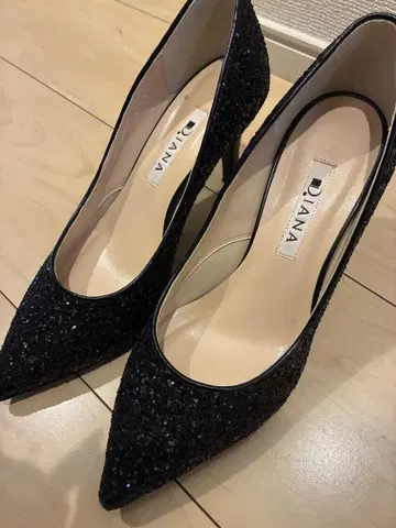다이애나 글리터 펌프스 DIANA