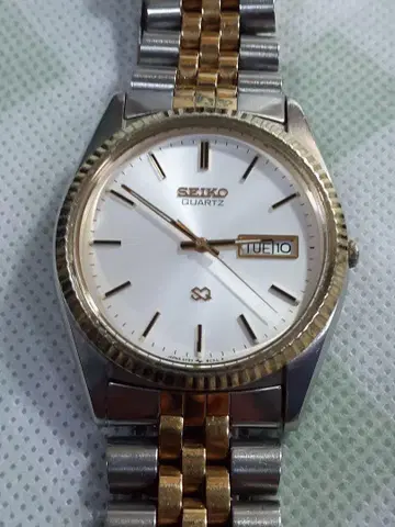 SEIKO 쿼츠 손목시계 화이트/골드/실버