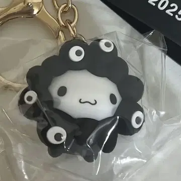 만박 한정판 블랙 먝먝 산리오 키링 시나모롤