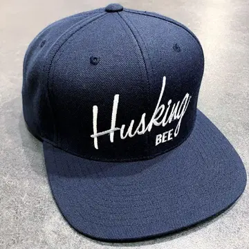 HUSKING BEE 허스킹 비 모자 캡 스냅백 네이비