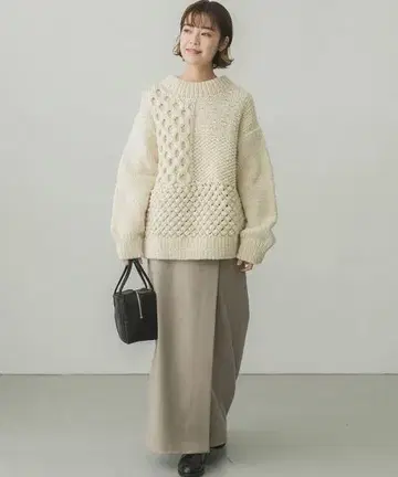 카구레 울 스트레이트 스커트