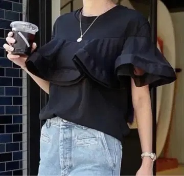 집소피아 T셔츠 프릴 셔츠 블랙
