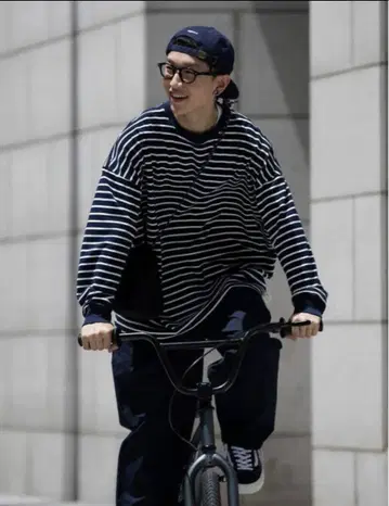 BELKEN 롱T bonbonstore 보더 롱T