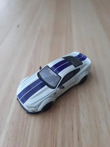 [무료배송] MINI GT 흰색 자동차 (왼쪽 핸들)인 것 같습니다
