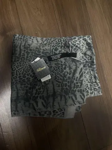 roen 레오파드 스톨