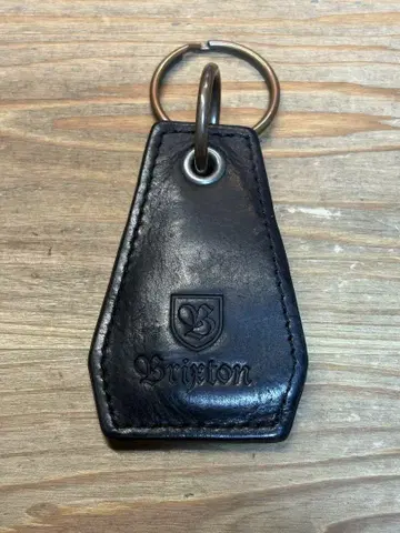Brixton 블랙 가죽 키링