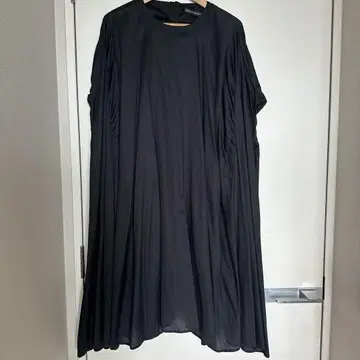 미즈이로 인드 블랙 반팔 플레어 원피스 새상품급 가볍고 시원함