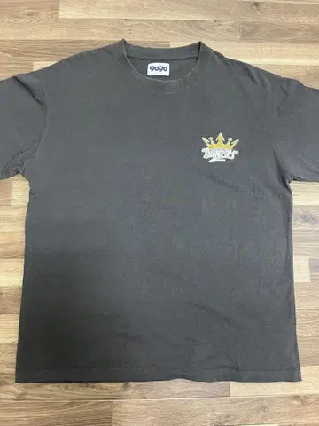 9090 그레이 T셔츠 왕관 디자인
