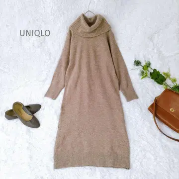 UNIQLO / 자수 / 내추럴 스탠다드 터틀넥 니트 원피스 M~L