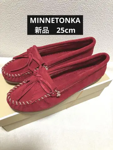 MINNETONKA 빨간색 모카신