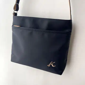 컨디션 최상 키타무라 나일론 숄더백 블랙 로고 자수 베이지