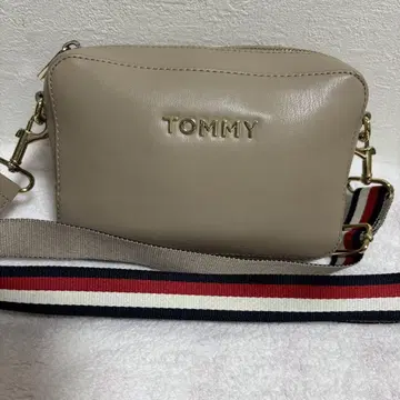 TOMMY 베이지 숄더백