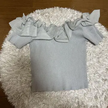 INGNI 오프숄더 프릴 상의