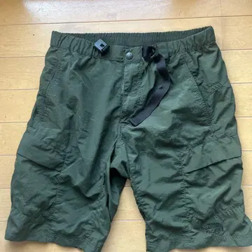 THE NORTH FACE 올리브 그린 숏팬츠