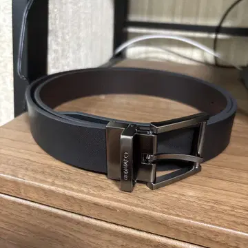 Calvin Klein 블랙 벨트