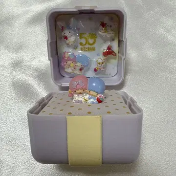 꿈큥 반지 BOX 키키라라 산리오 딸기신문 50주년