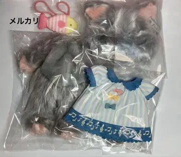 네오 브라이스 조이 앤드 허 펫 피쉬 아웃핏
