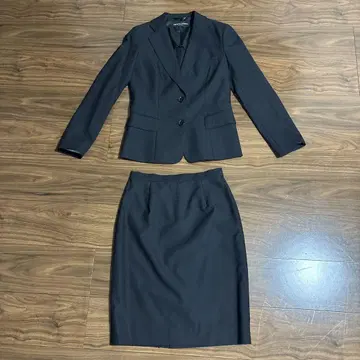 여성용 블랙 수트