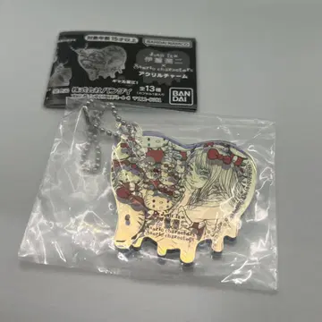 이토 준지 x 산리오 캐릭터즈 아크릴 참 갸루 토미에1