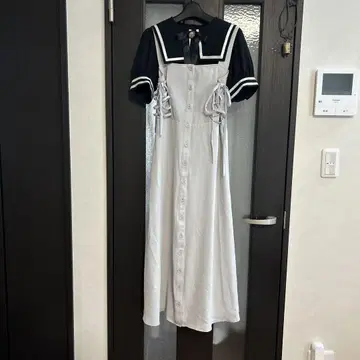 빅 칼라 세일러 셔츠 블랙 페일 그레이 오버롤 스커트 M