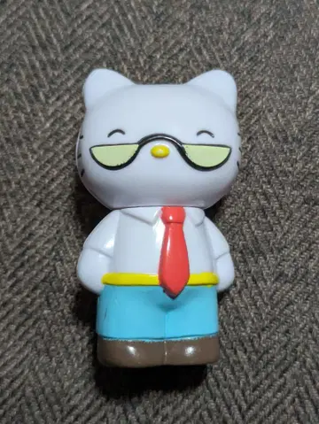 헬로키티 아빠 피규어