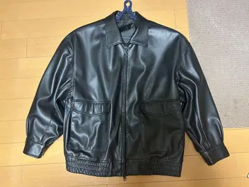 tk.TAKEO KIKUCHI 블랙 합성 피혁 집업 자켓