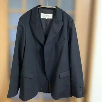 Veritecoeur 블랙 테일러드 자켓