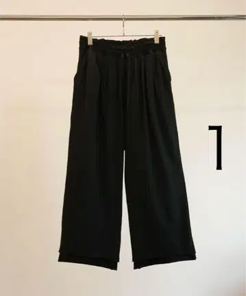 샌드빵 님 ANCELLM DRAPE WIDE EASY CUT SLACKS