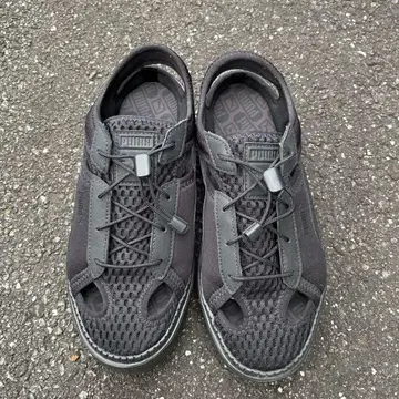 PUMA 블랙 샌들 메쉬